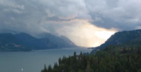 Columbia Gorge looking west